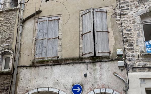 Appartement à vendre    2 pièces •  Saint-Ambroix