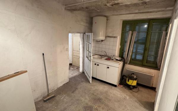 Appartement à vendre    2 pièces •  Saint-Ambroix