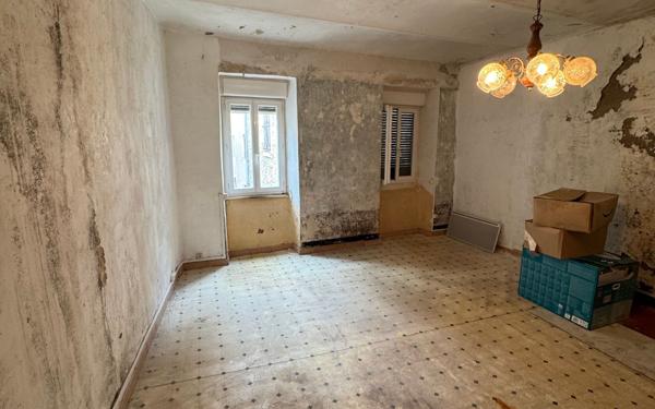 Appartement à vendre    2 pièces •  Saint-Ambroix