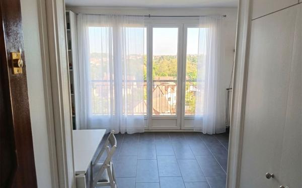 Appartement à vendre    1 pièce •  Champigny-sur-Marne
