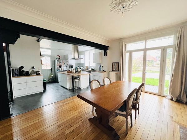 Maison bourgeoise Compiegne 8 pièce(s) 174 m2