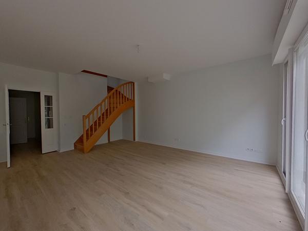 Maison/DUPLEX T6 A VENDRE BREST HAUT JAURES - 5 CHAMBRES - GARAGE