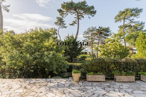 Vaux-sur-Mer (17640) Maison/villa familiale avec vue mer – charme & volumes généreux - VAUX SUR MER- AU PRIX DE 1.300.000€ HAI