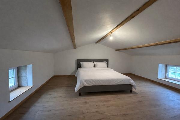 maison familiale 4 chambres au coeur du village, jardin clos, dépendances, atelier