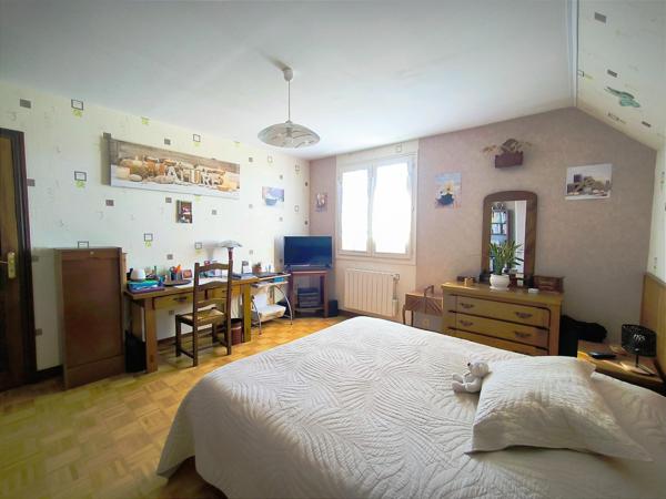 Maison de 196m2 + dépendance de 28m2 habitable