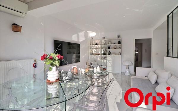 Appartement à vendre    3 pièces • 69 m2 Marseille 2