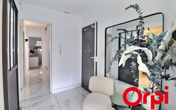 Appartement à vendre    3 pièces • 69 m2 Marseille 2