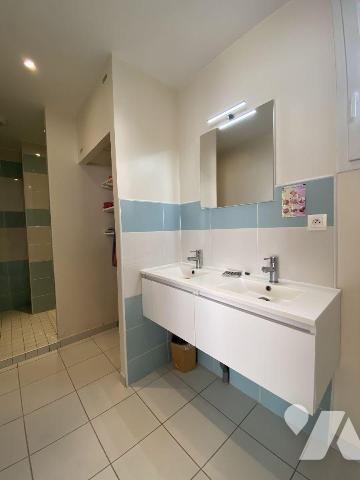 Secteur Saint-Marc - Dans l'un des secteurs les plus recherchés de Brest, venez découvrir cette...