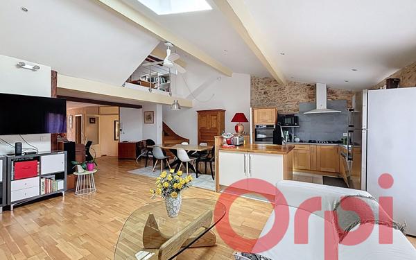 Maison à vendre    5 pièces •  Salses-le-Château