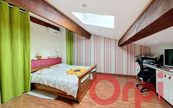 Maison à vendre    5 pièces •  Salses-le-Château