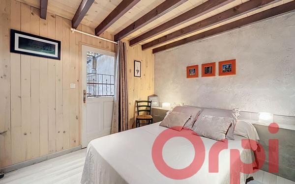 Maison à vendre    5 pièces •  Salses-le-Château