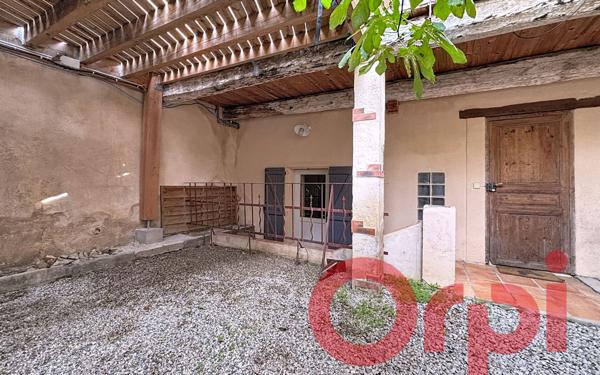 Maison à vendre    5 pièces •  Salses-le-Château