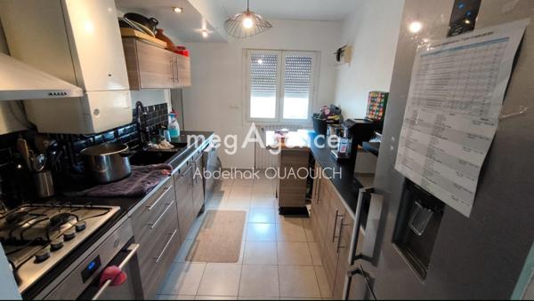 Appartement à VAUVERT, 30600 - 4 pièces 77m²