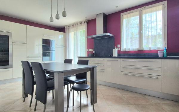 Maison à vendre    6 pièces • 163,25 m2 Yerres