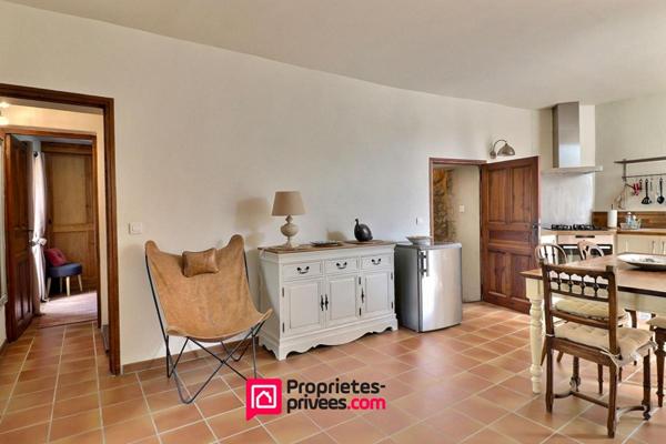 UZES, 7km, Maison de village restaurée