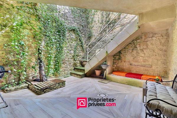 UZES, 7km, Maison de village restaurée