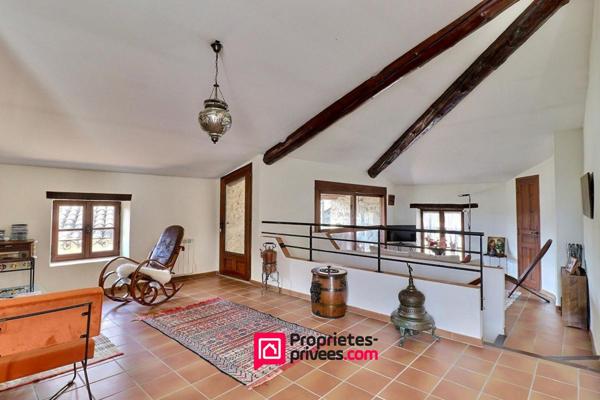 UZES, 7km, Maison de village restaurée