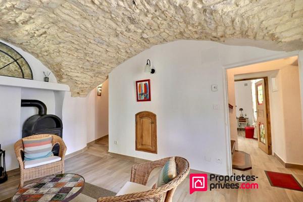 UZES, 7km, Maison de village restaurée