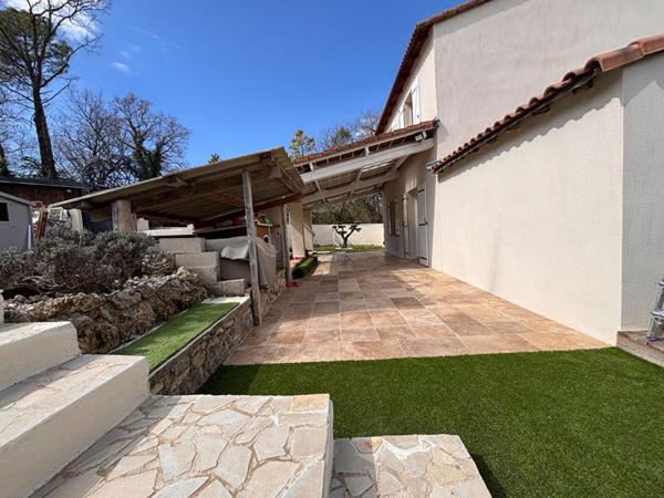 SUPERBE MAISON CALLIAN