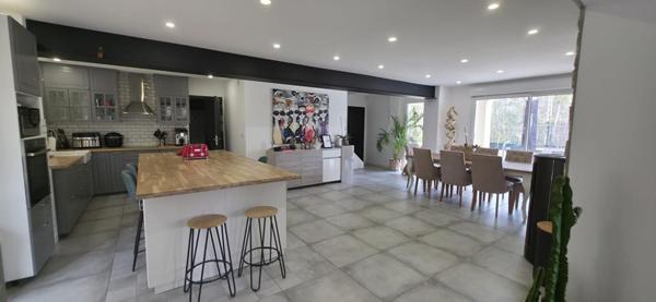 SUPERBE MAISON CALLIAN