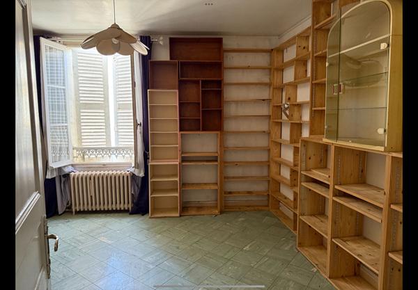 NIORT centre maison 6 pièces 124 m2, Niort 79000