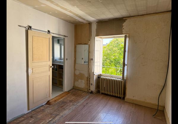 NIORT centre maison 6 pièces 124 m2, Niort 79000
