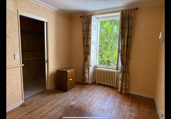NIORT centre maison 6 pièces 124 m2, Niort 79000
