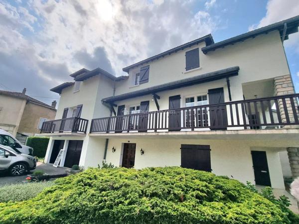 Vente Maison de village 9 pièces 218 m2 à Vrécourt