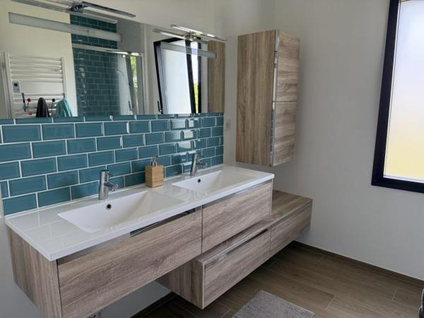 Maison plain-pied Cozes 200 m²