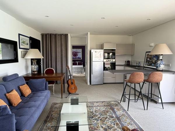 Maison plain-pied Cozes 200 m²