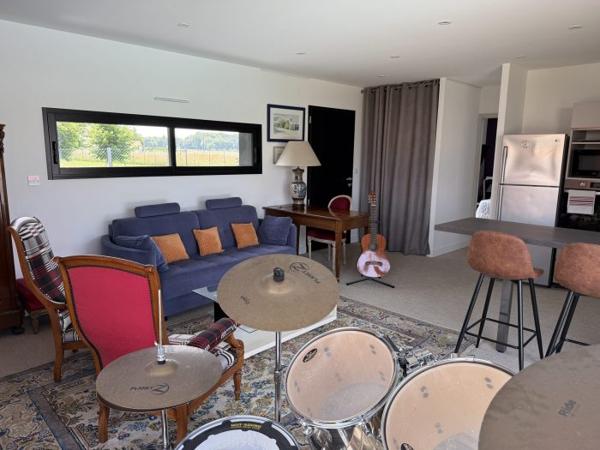 Maison plain-pied Cozes 200 m²