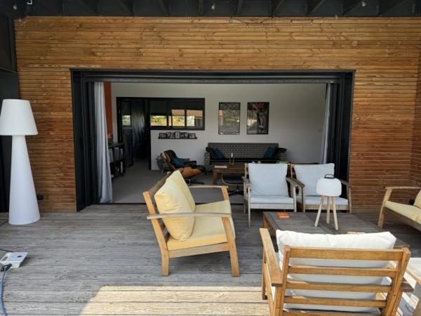 Maison plain-pied Cozes 200 m²