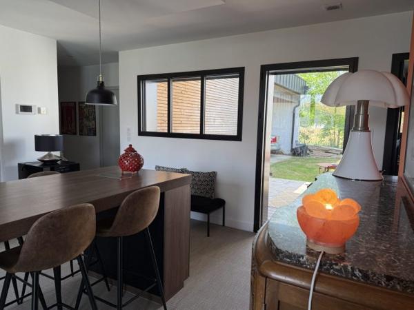 Maison plain-pied Cozes 200 m²