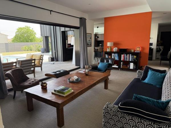 Maison plain-pied Cozes 200 m²