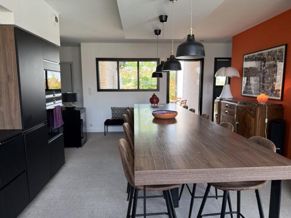 Maison plain-pied Cozes 200 m²