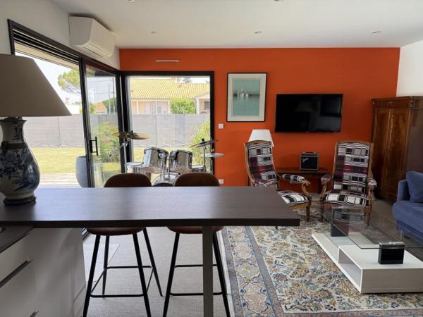 Maison plain-pied Cozes 200 m²