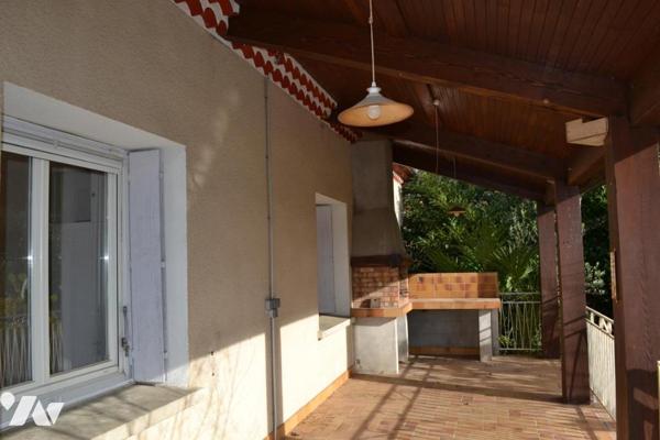 MAISON INDIVIDUELLE AVEC TERRAIN ATTENANT DE 1191 m²