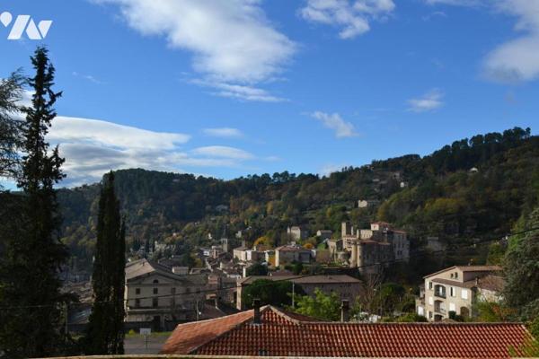 MAISON INDIVIDUELLE AVEC TERRAIN ATTENANT DE 1191 m²