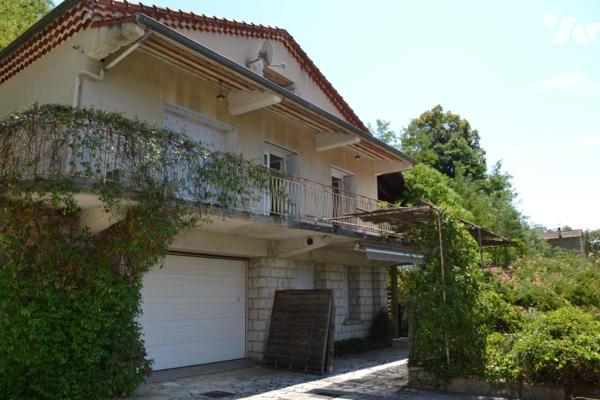 MAISON INDIVIDUELLE AVEC TERRAIN ATTENANT DE 1191 m²