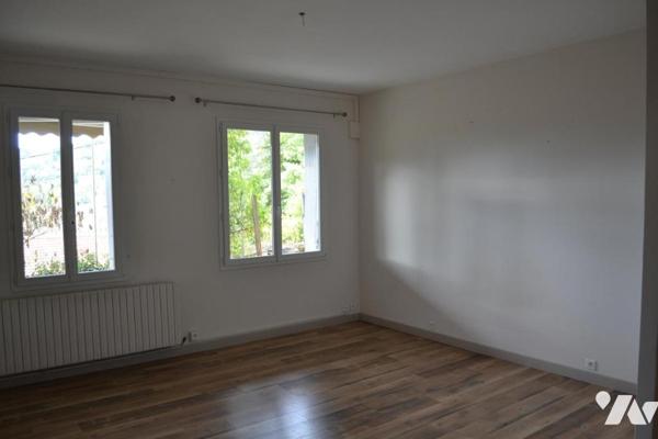 MAISON INDIVIDUELLE AVEC TERRAIN ATTENANT DE 1191 m²