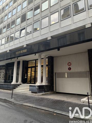 Parking à vendre 11 m² Paris 8