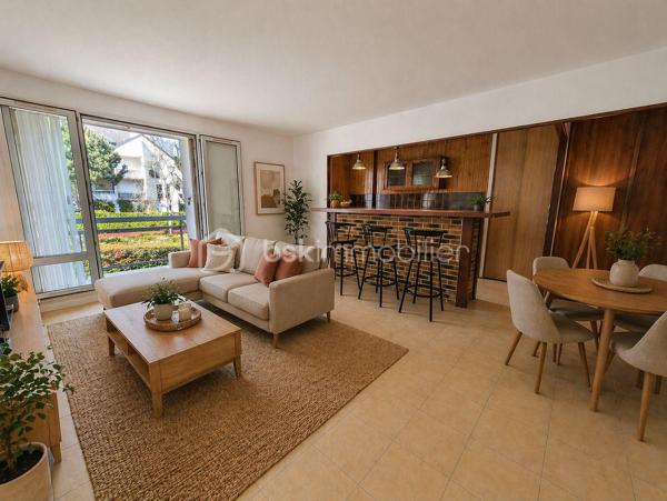 Grand T2 lumineux de 50,54 m² entièrement refait à neuf, avec balcon, parking couvert et ascenseur dans une résidence calme.

Belle pièce de vie lumineuse avec cuisine ouverte et espace convivial. Appartement flambant neuf offrant un cadre de vie moderne et confortable. Chambre agréable avec vue dégagée sur les espaces verts.

Très faibles charges de copropriété. Commerces, écoles et transports accessibles à pied. Balcon agréable et environnement résidentiel recherché.

Idéal pour un premier achat ou un investissement.

Contactez-moi rapidement pour organiser une visite.