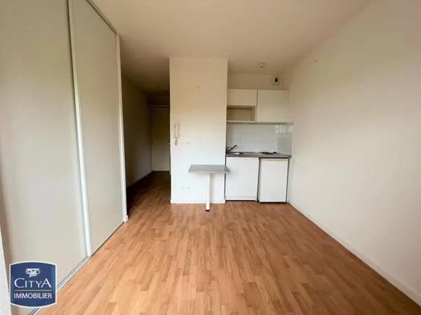 Appartement à louer 1 pièce 20.18m² Maubeuge (59600)