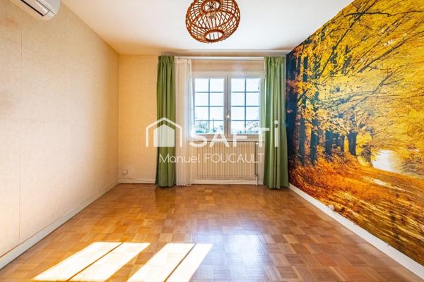 DIJON Sainte Anne - Maison 5 pièces de 115 m2 sur deux niveaux - Dépendances et jardin