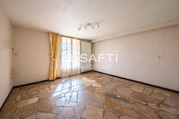 DIJON Sainte Anne - Maison 5 pièces de 115 m2 sur deux niveaux - Dépendances et jardin