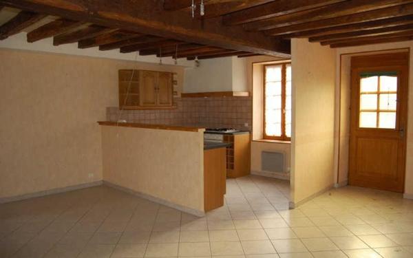 Maison à louer    3 pièces •  Crézancy-en-Sancerre