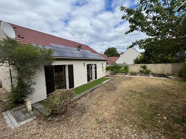 Maison à vendre à Saint Ouen L'Aumône - Référence 11025 €389 000 ** - Référence 11025