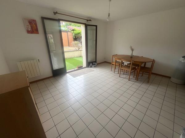 Maison à vendre à Saint Ouen L'Aumône - Référence 11025 €389 000 ** - Référence 11025