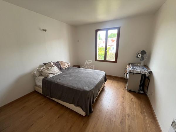 Maison à vendre à Saint Ouen L'Aumône - Référence 11025 €389 000 ** - Référence 11025