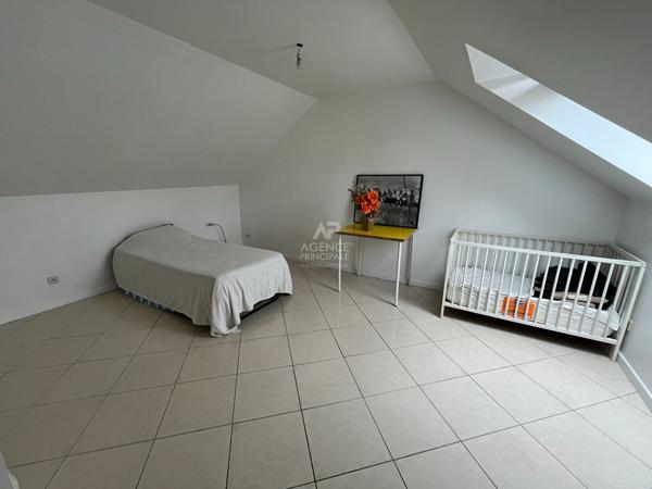 Maison à vendre à Saint Ouen L'Aumône - Référence 11025 €389 000 ** - Référence 11025